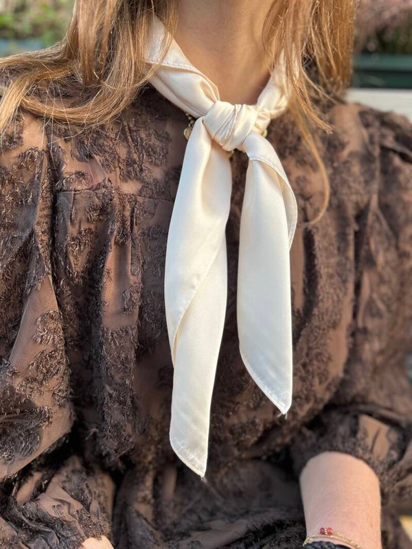 Sjaaltje beige Emmarly