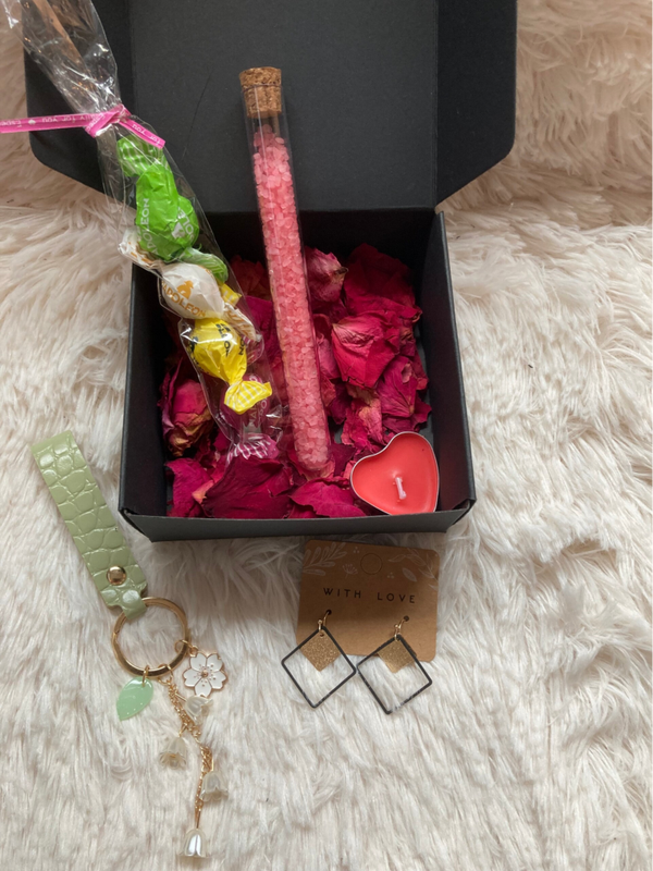 Gift: Sorella doosje met oorbellen