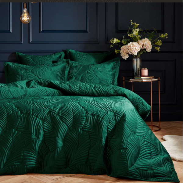 Palmeria Quilted Velvet Duvet Cover Set Emerald