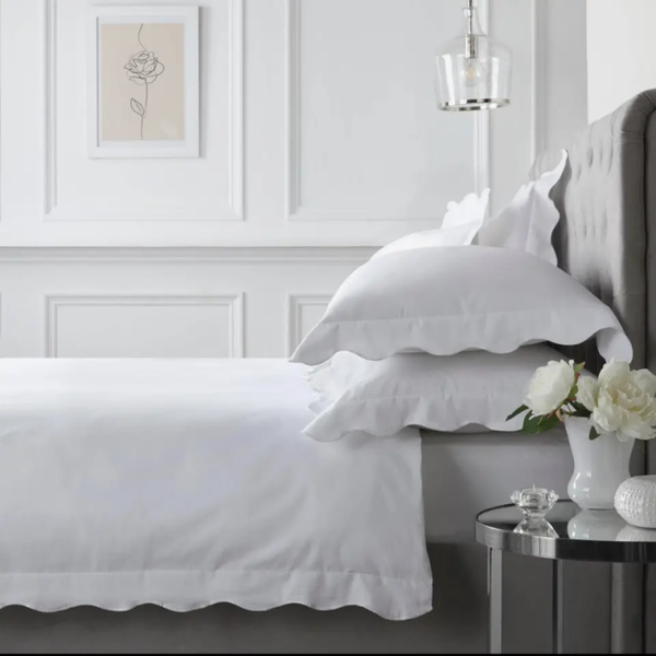 Scallop edge duvet cover set - white