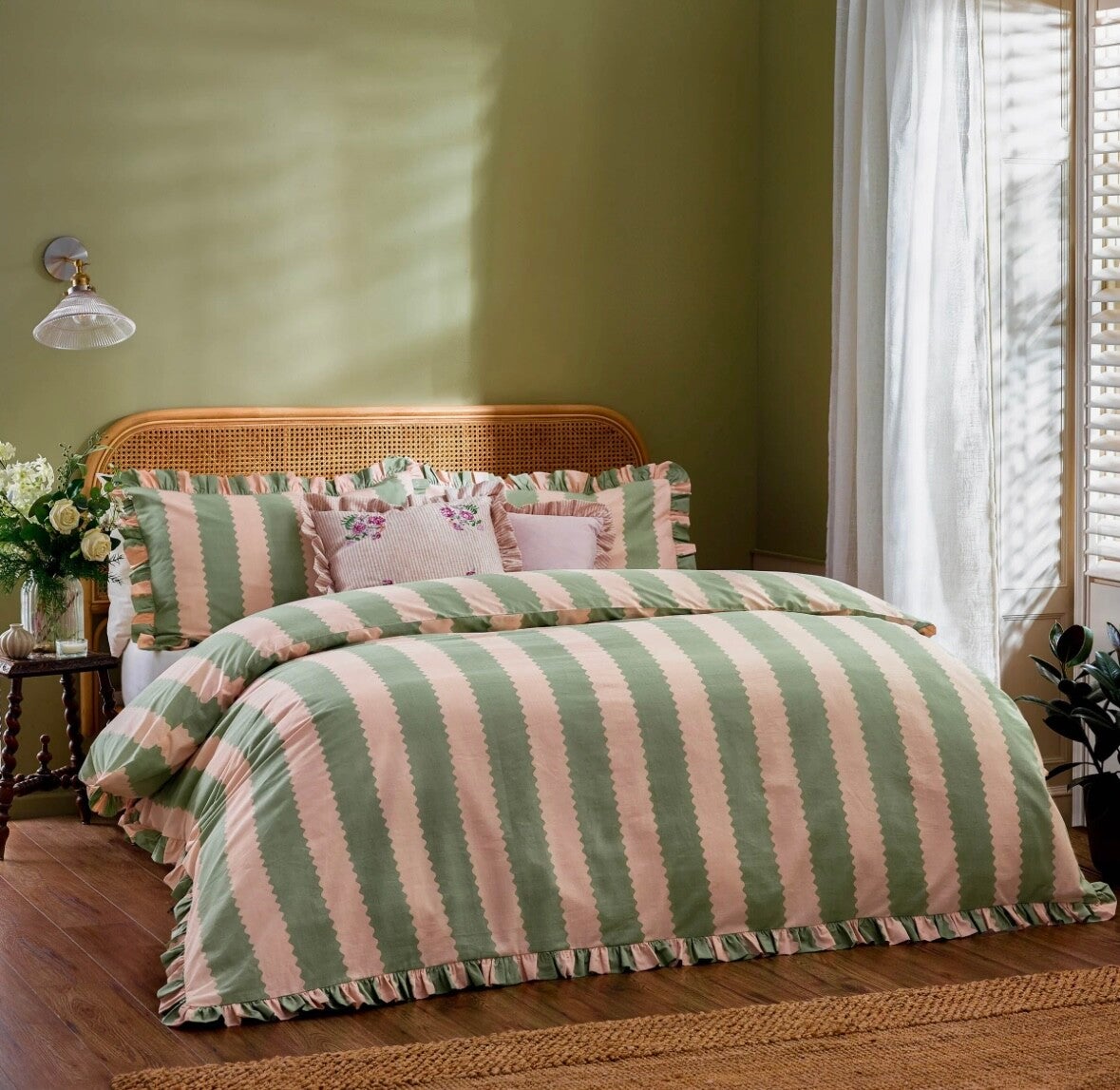 Birdie Stripe Ruffle Duvet Cover Set Pink/Green