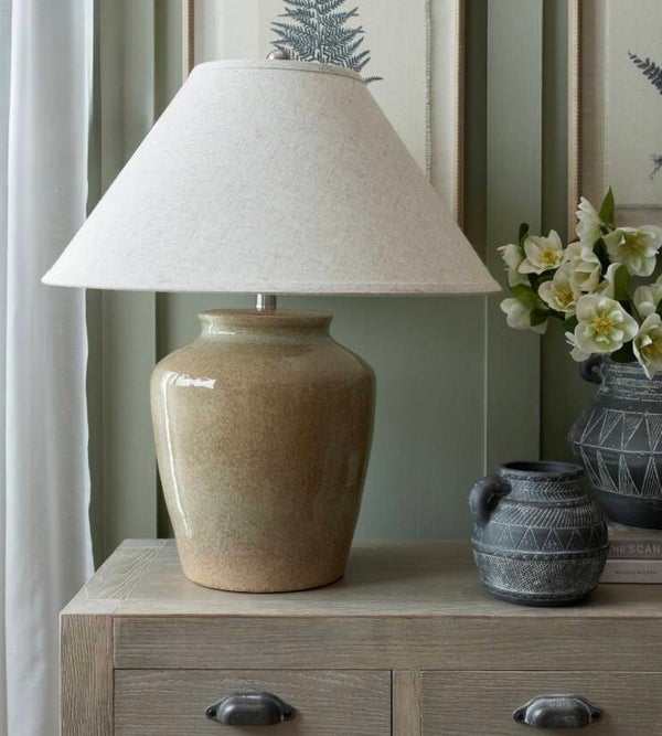 Mottura Ceramic Table Lamp With Edged Linen Shade