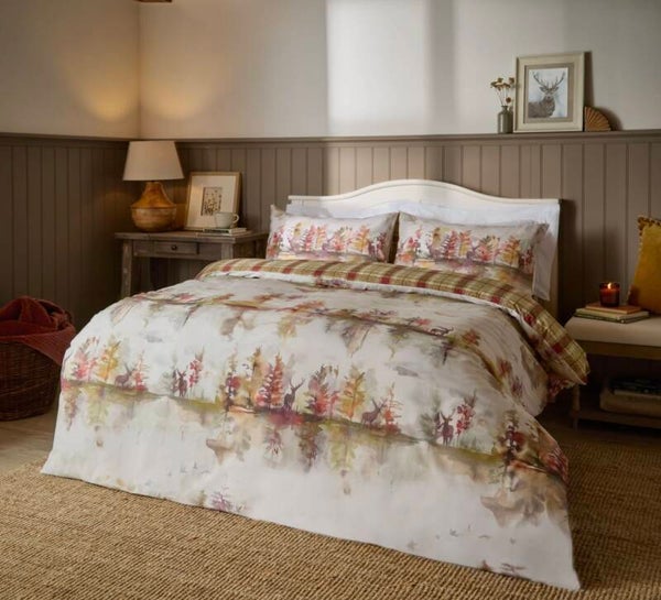 Wilderness 100% Cotton Reversible Duvet Cover Set Plum