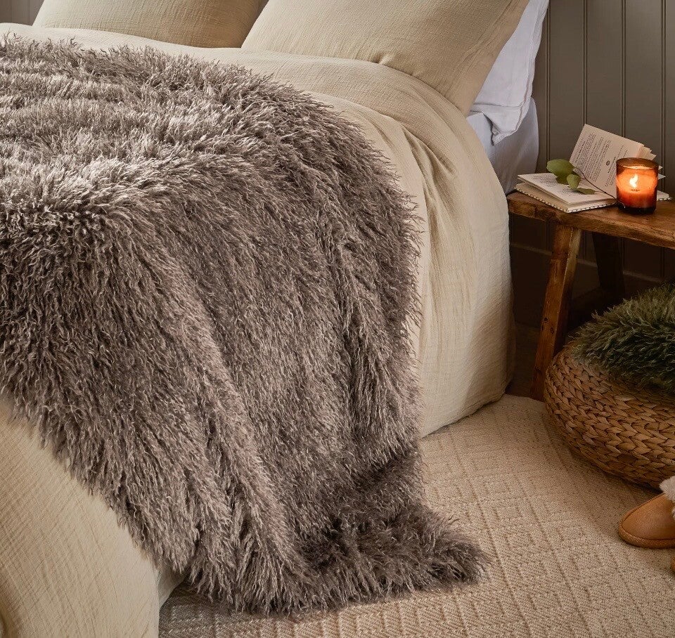 Rowan Faux Fur Throw Mocha