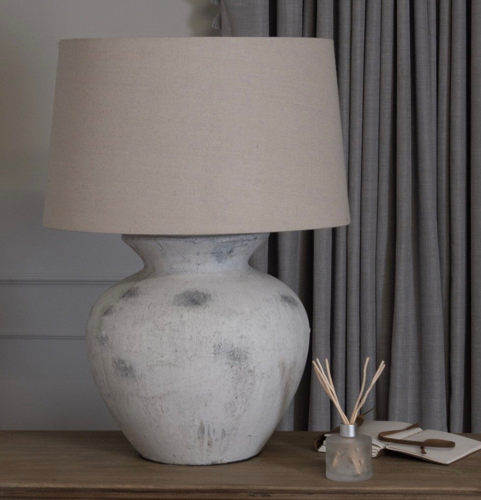 Downton Antique White Lamp