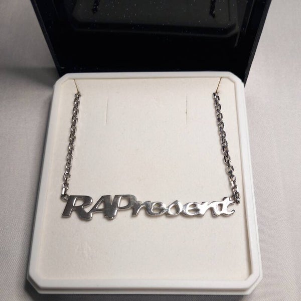 Anhänger R.A.Present (for Woman)