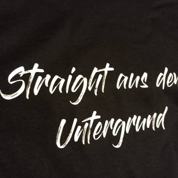 10stk. Shirts Straight aus dem Untergrund