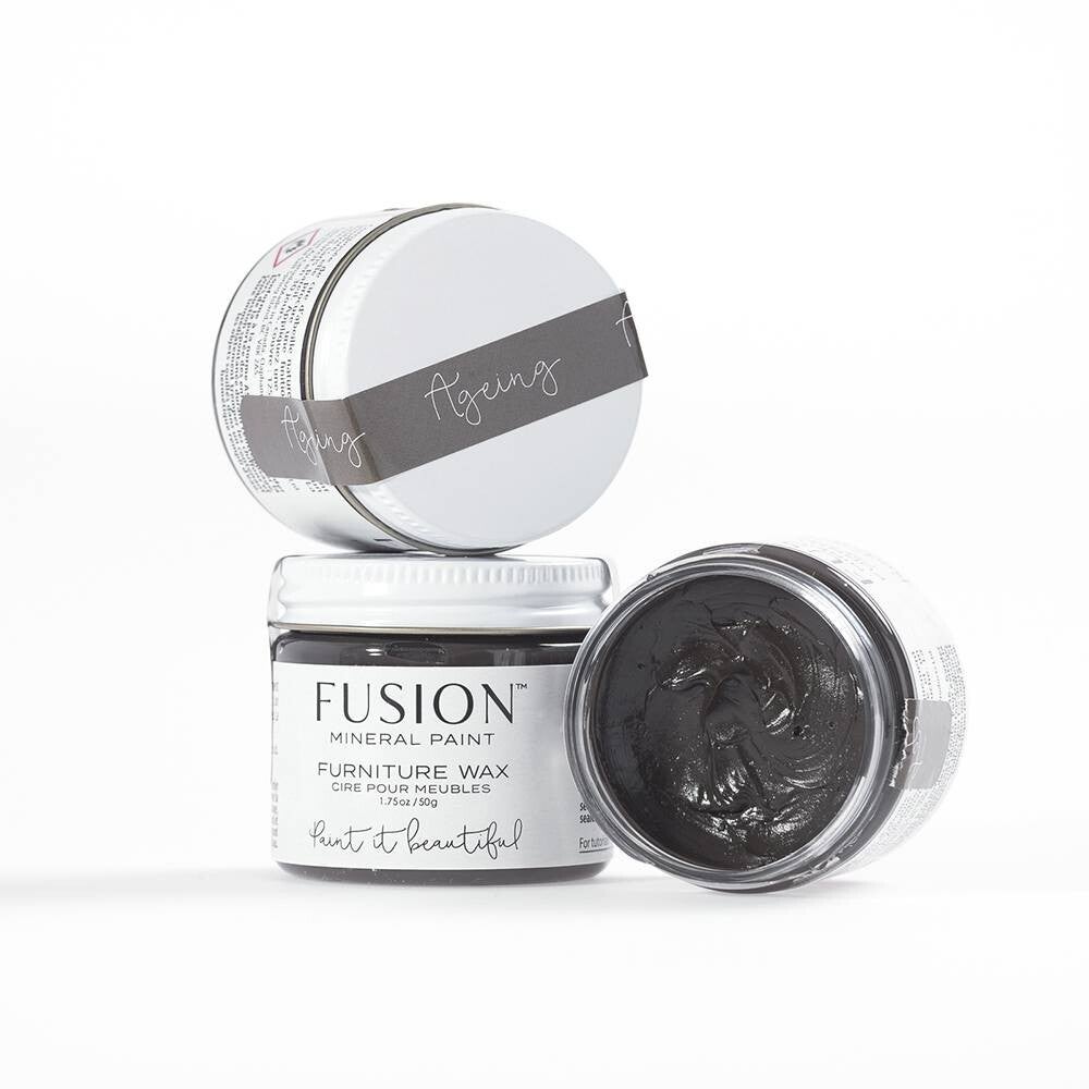 Fusion mineral paint wax - aging