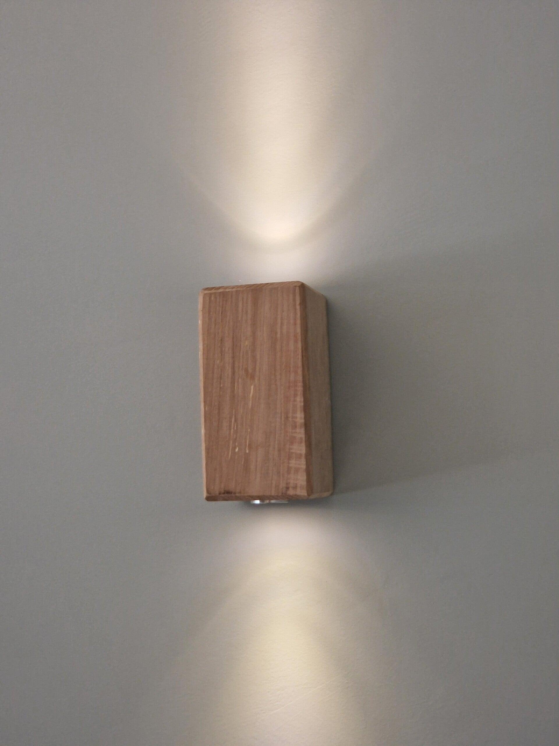 eiken wandlamp