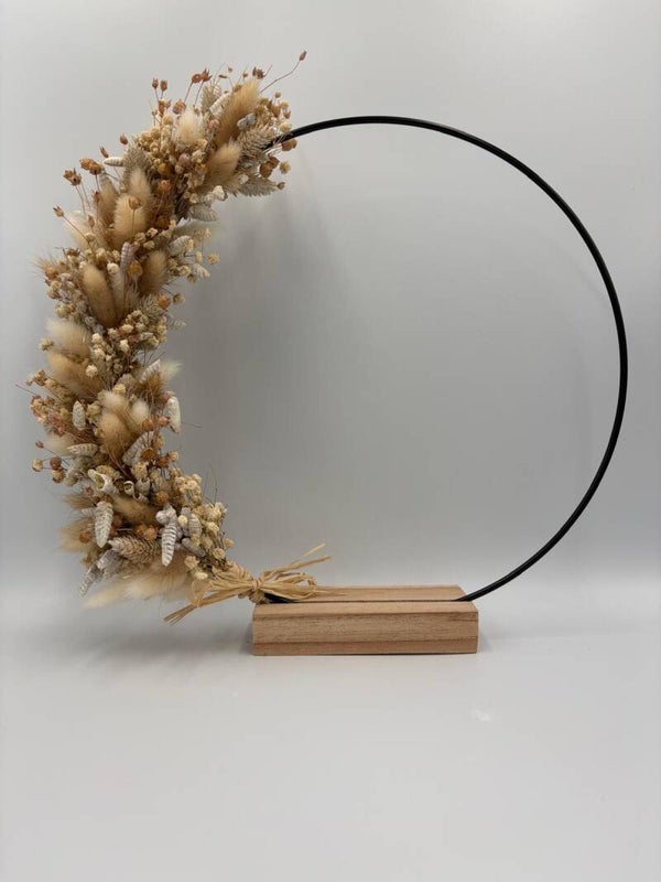 Decoring met droogbloemen met kaartenhouder