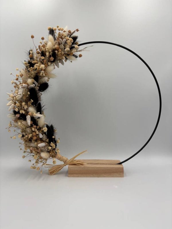 Decoring met droogbloemen met kaartenhouder
