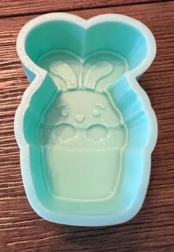 Peeking Bunny Bath Bomb
