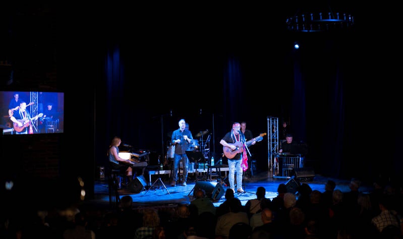 On The Road Again Willie Nelson Tribute professional six-piece concert production