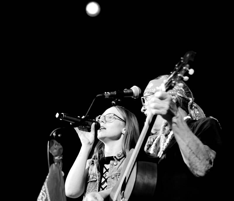 Danielle Thompson performing with the Willie Nelson tribute show