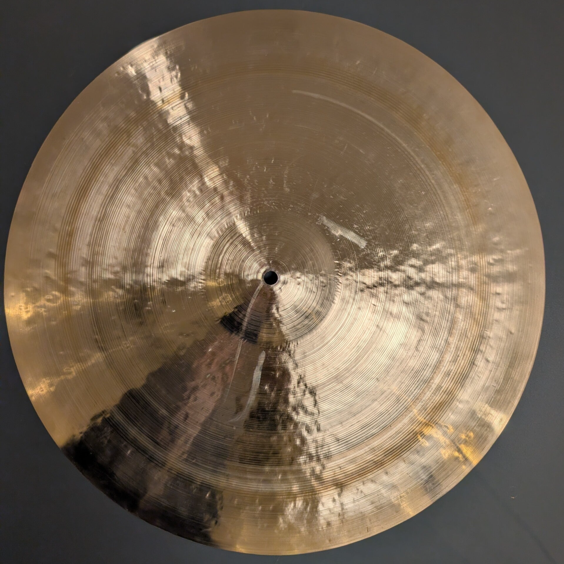 20" 2039g