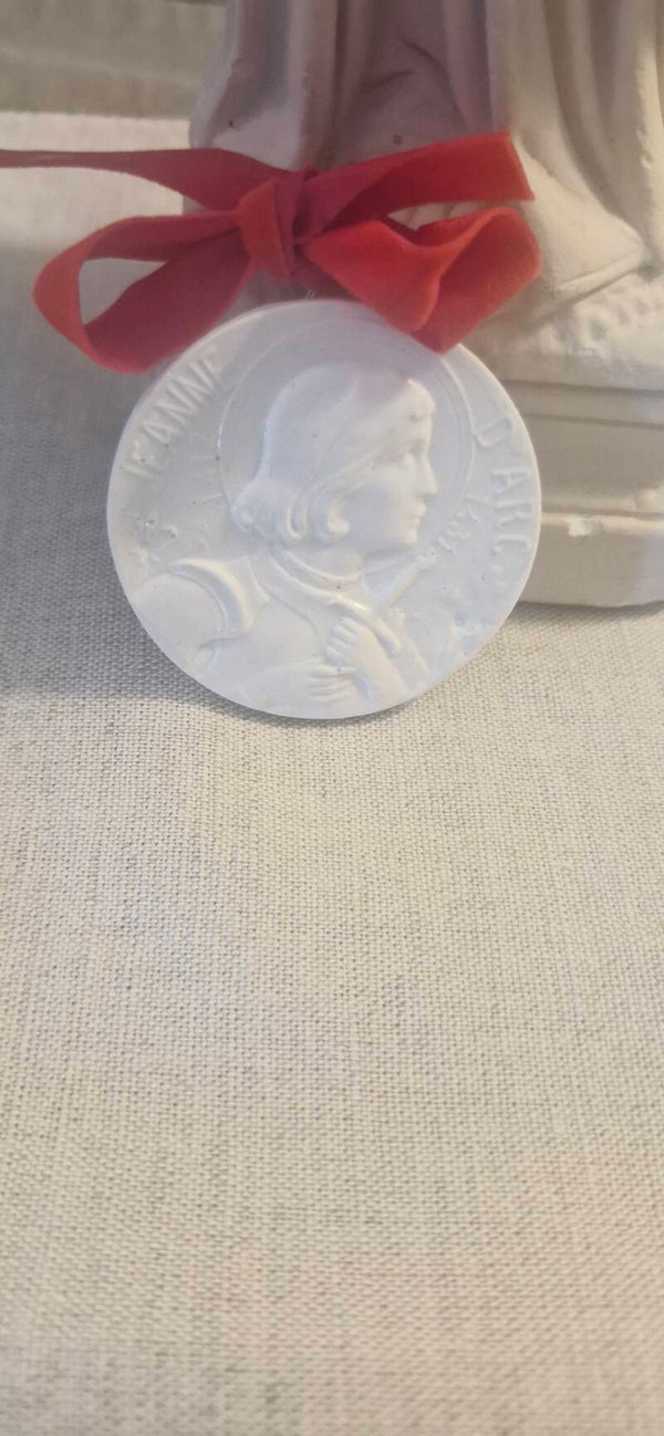 Medaillon Sainte Jeanne d Arc