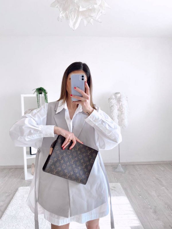 Sleeveless Blazer (grey)