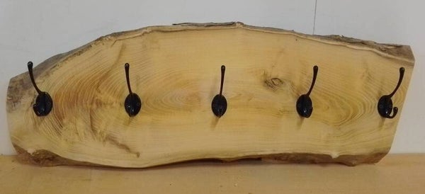 Wandkapstok van Boomstamplank 002