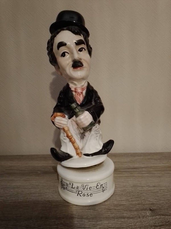Charlie Chaplin porseleinen muziekdoos/fles/karaf