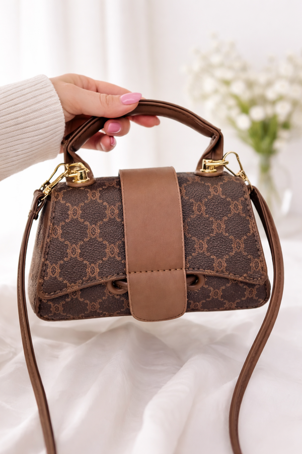 Mała torebka w stylu old money