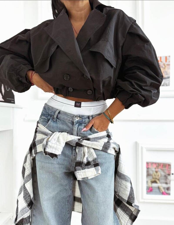 Krótka kurtka oversize dwurzędowa czarna