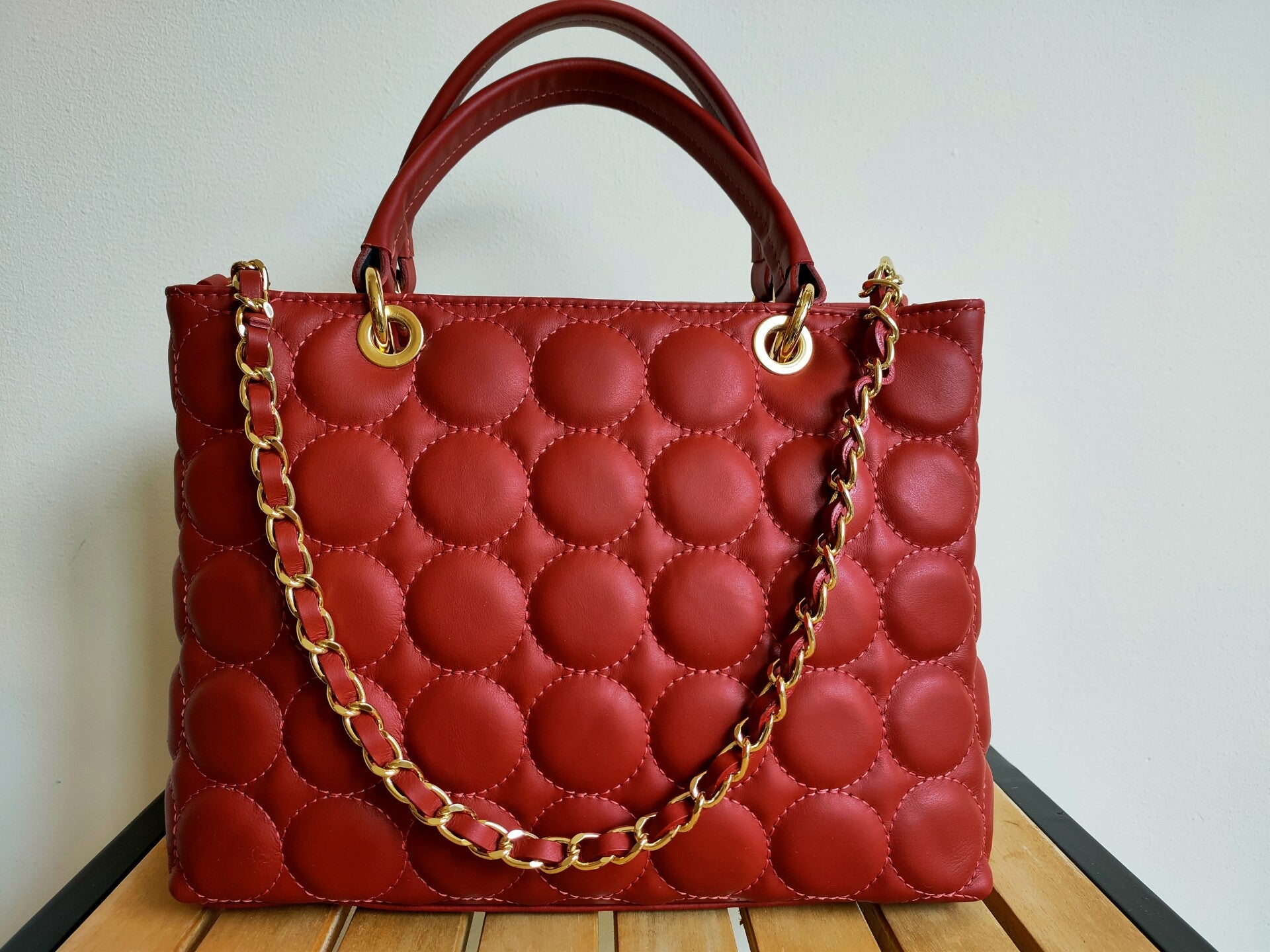 Leren Hand/Schoudertas met Doorgestikte Cirkelpatroon Rood