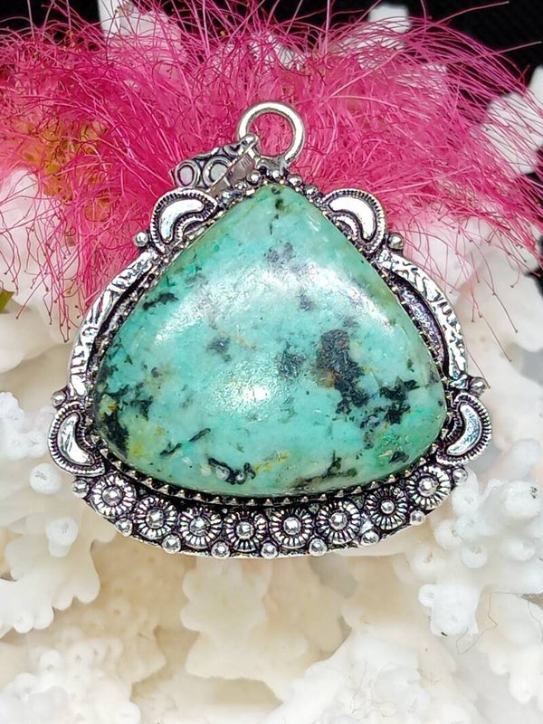 Pendentif Argent Sterling Silver et sublime pierre Turquoise Africaine sertie