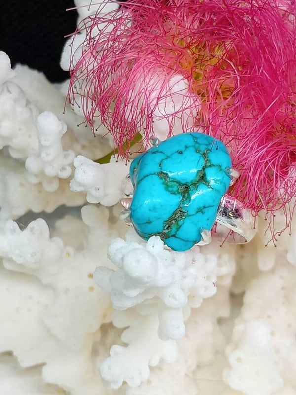 Bague en argent sterling Silver 925 sur griffes et pierre Turquoise brute