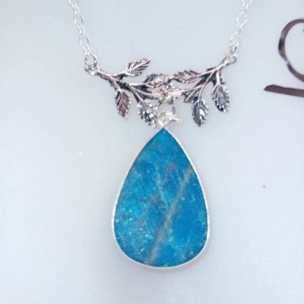 Collier Apatite bleue sertie naturelle Argent Sterling 925