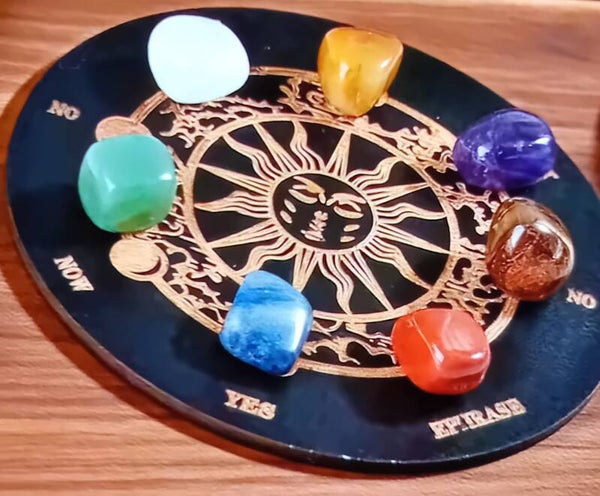 Plateau de divination & 7 pierres naturelles - 7 Chakras