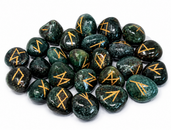 Runes en Héliotrope de 25 pierres