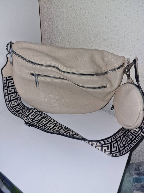 Brusttasche inkl. Schulterriehmen