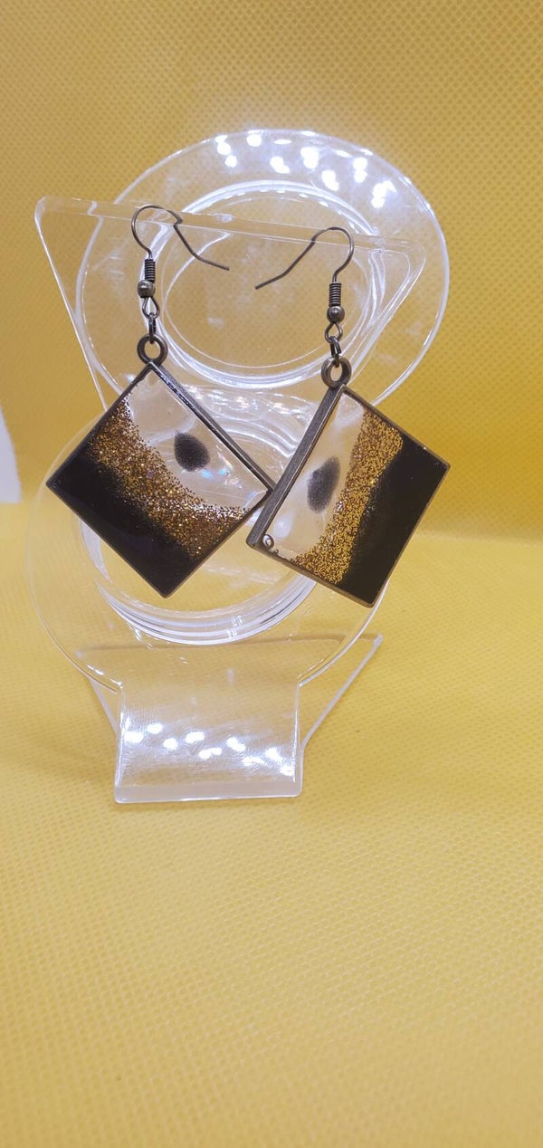 UV resin earrings