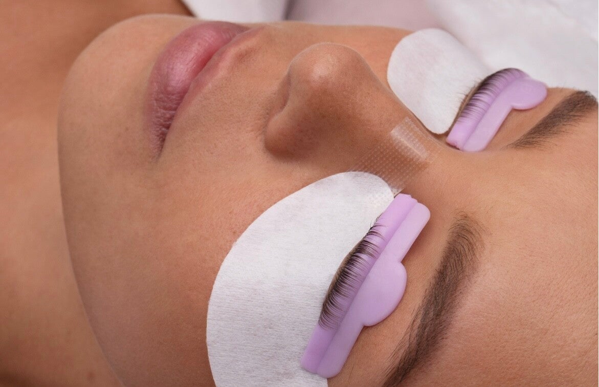 Wimpernverlängerung Maniküre Pediküre Nägel Nageldesign