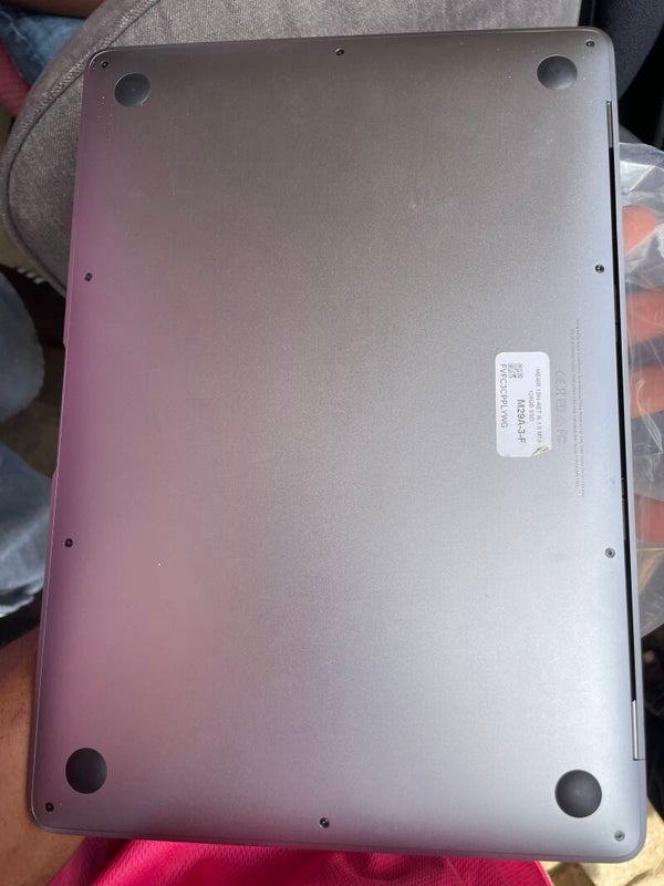 Apple Laptop