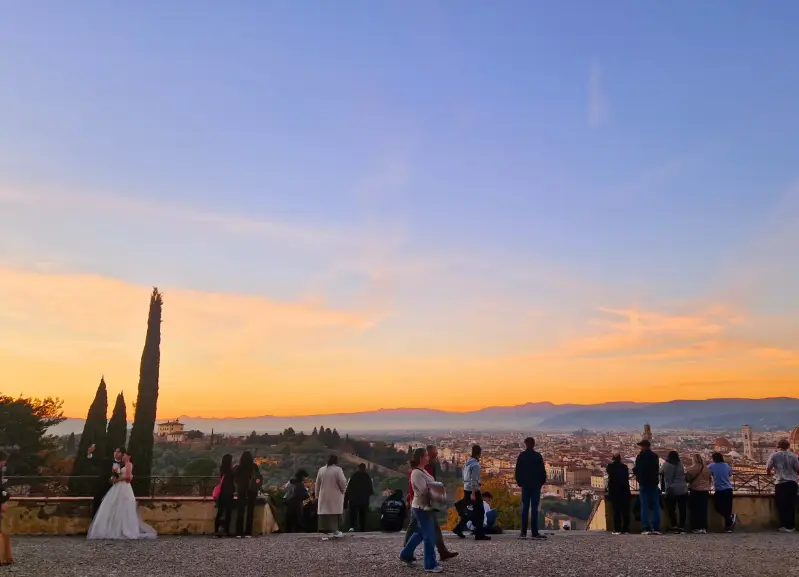 firenze-zonsondergang-over-stad-plein-standard.webp