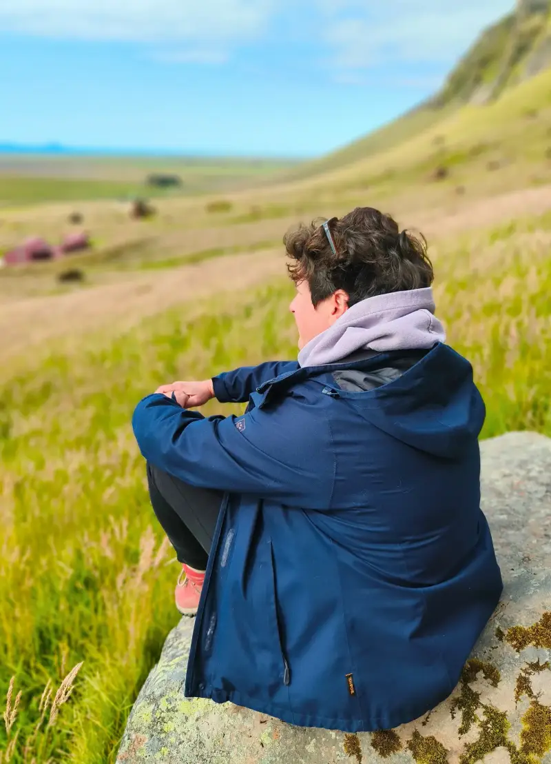 meditatie-in-ijsland-krachtige-natuur-standard.webp