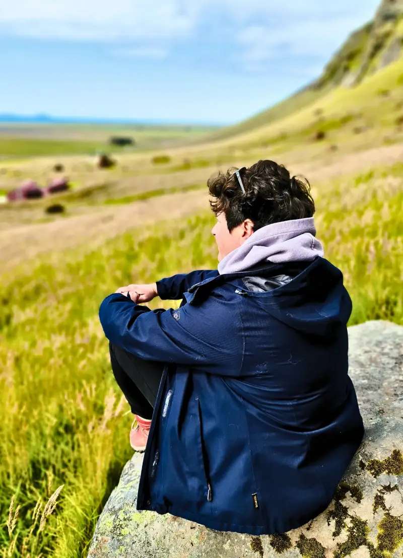 rondreis-ijsland-meditatie-zen-uitzicht-natuur-standard-zj2vwd.webp