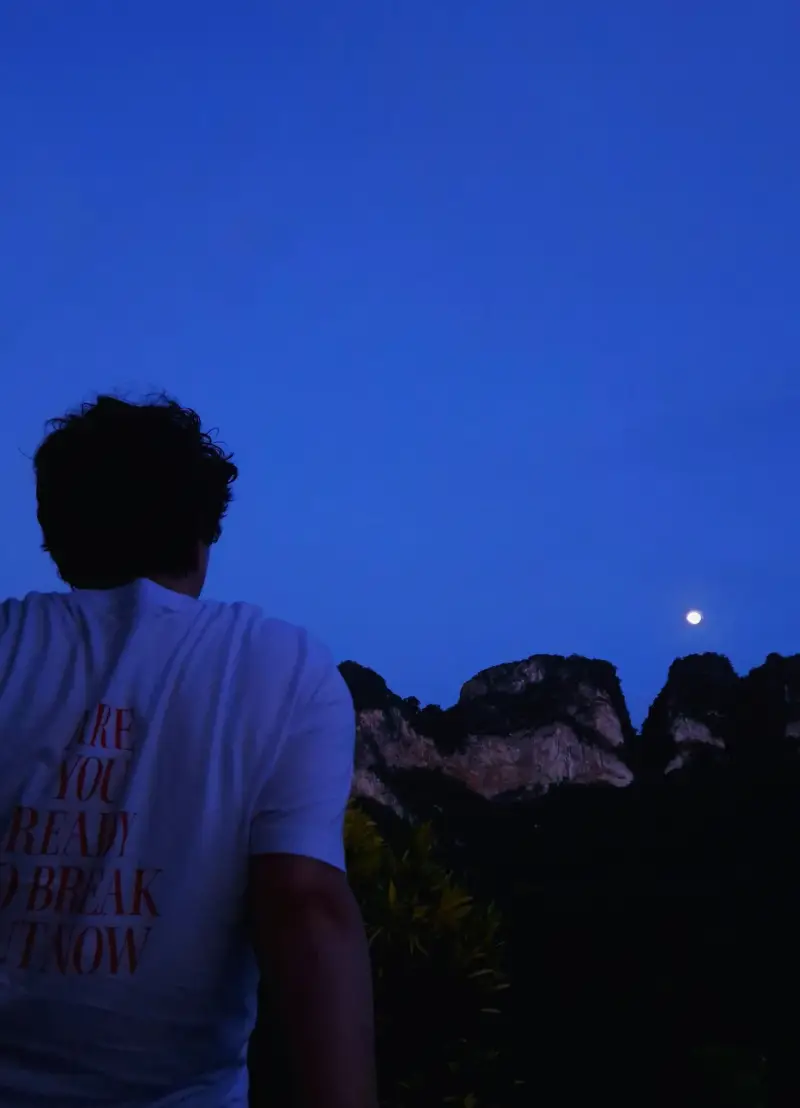 stargazing-maan-khao-sok-standard.webp