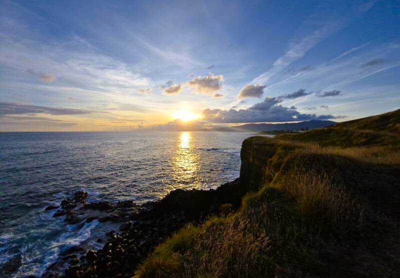 tc-travel-counsellors-wide-inside-veerle-willems-azores-sunrise-ocean-standard-syl80x.jpg