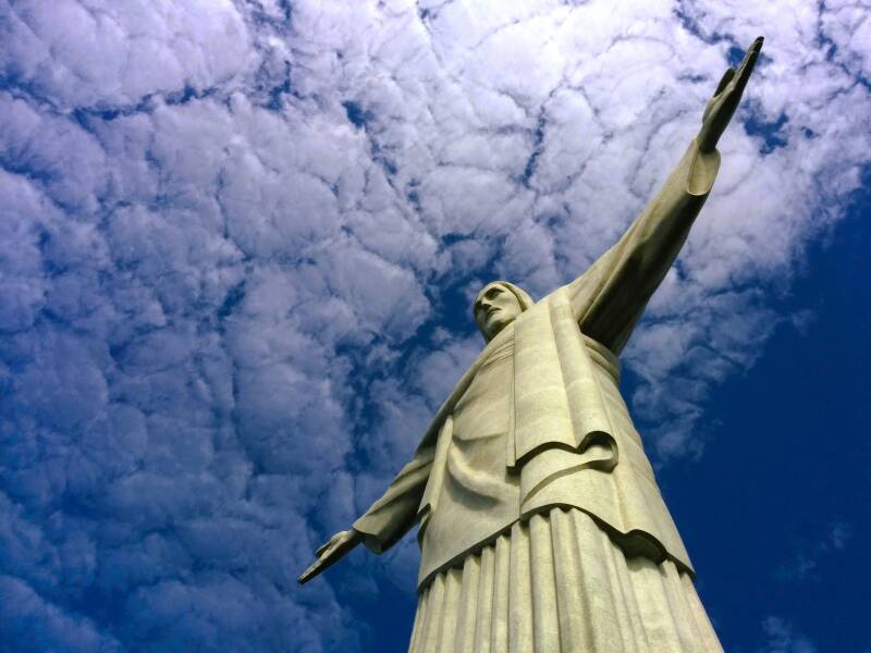 tc-travel-counsellors-wide-inside-veerle-willems-brasil-rio-de-janeiro-statue-jesus-standard-14l7l0.jpg