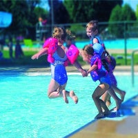kids-in-pool-standard.jpg