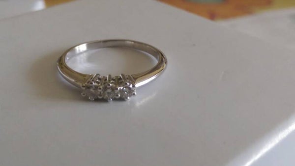 ANELLO TRILOGY 6 GRIFFE ORO BIANCO 18 KT E DIAMANTI NATURALI 0,30 CT - REGALO NATALE , NASCITA , MATRIMONIO , PROMESSA