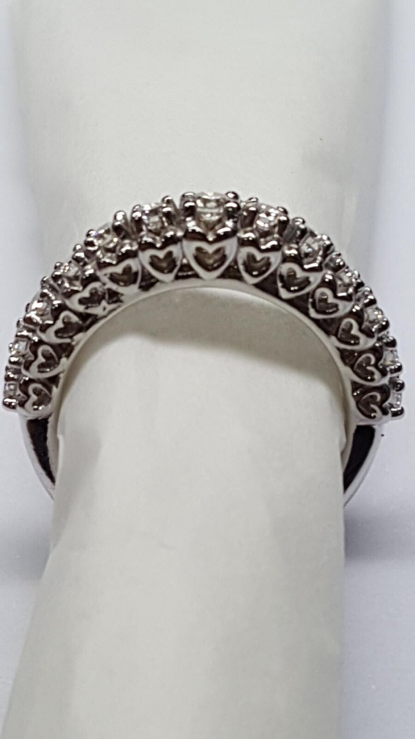 ANELLO VERETTA CUORI MOD RECARLO IN ORO BIANCO 18 KT E DIAMANTI NATURALI 0,84 CT - REGALO NATALE, SAN VALENTINO , LAUREA , NASCITA , FESTA DELLA MAMMA