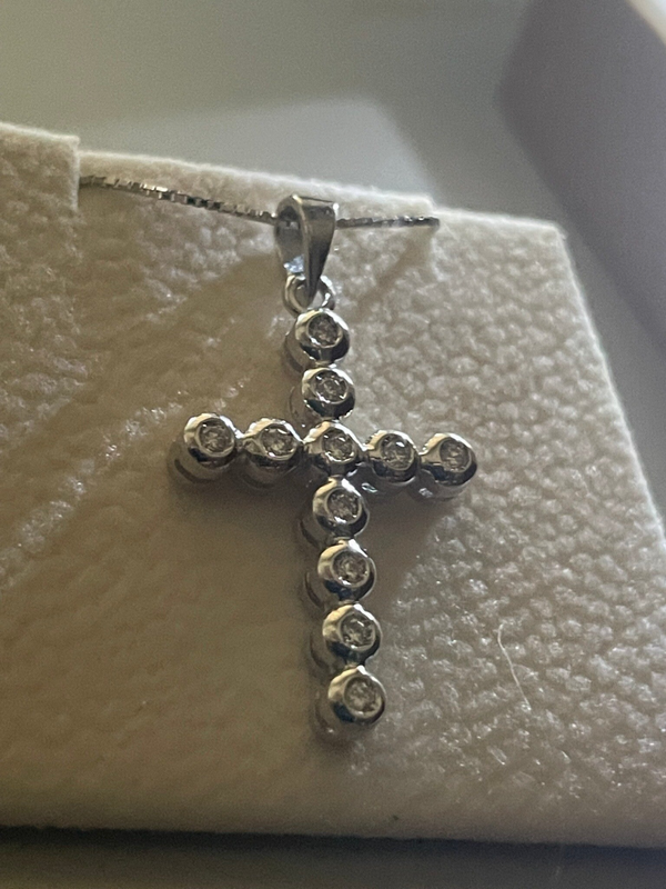 COLLANA GIROCOLLO COLLIER  CON CROCE CIPOLLINI UOMO DONNA IN ORO BIANCO 18 KT E DIAMANTI NATURALI 0,22 CT