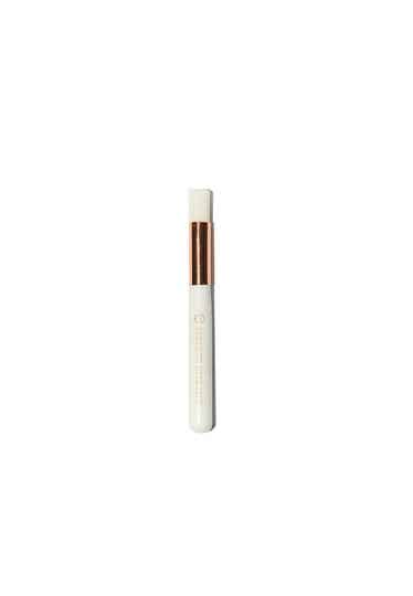 Eyelash cleaning brush