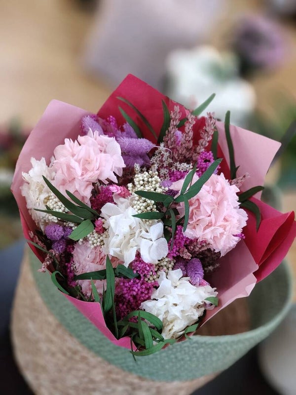 BOUQUET PRESERVADO DANIELA FUCSI/BLANCO