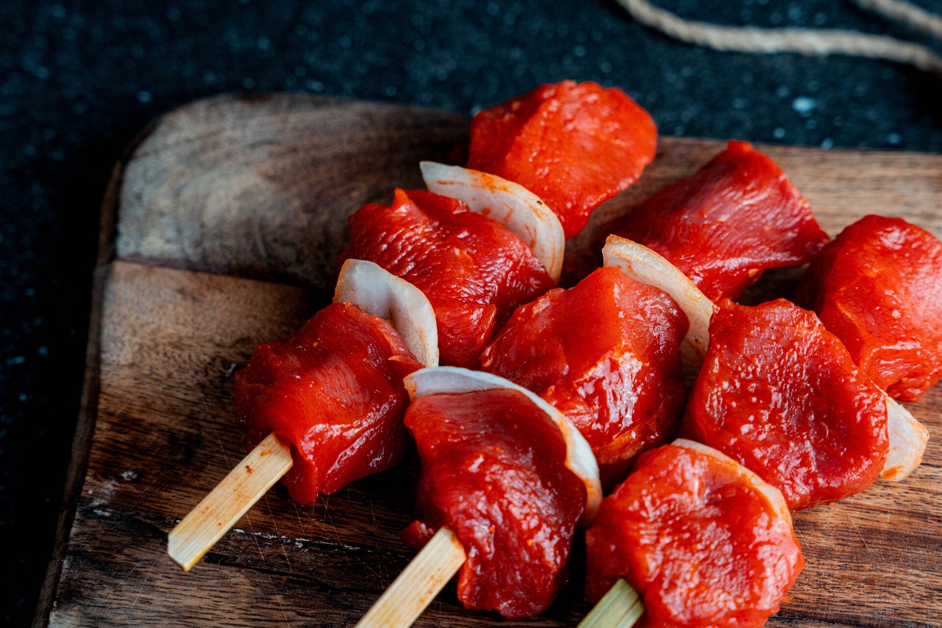 Varkensbrochet gemarineerd € 16,90 / kg