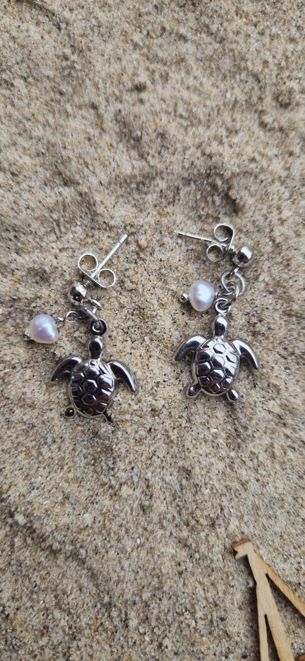 Clous d'oreilles Tortue et perle d'eau douce