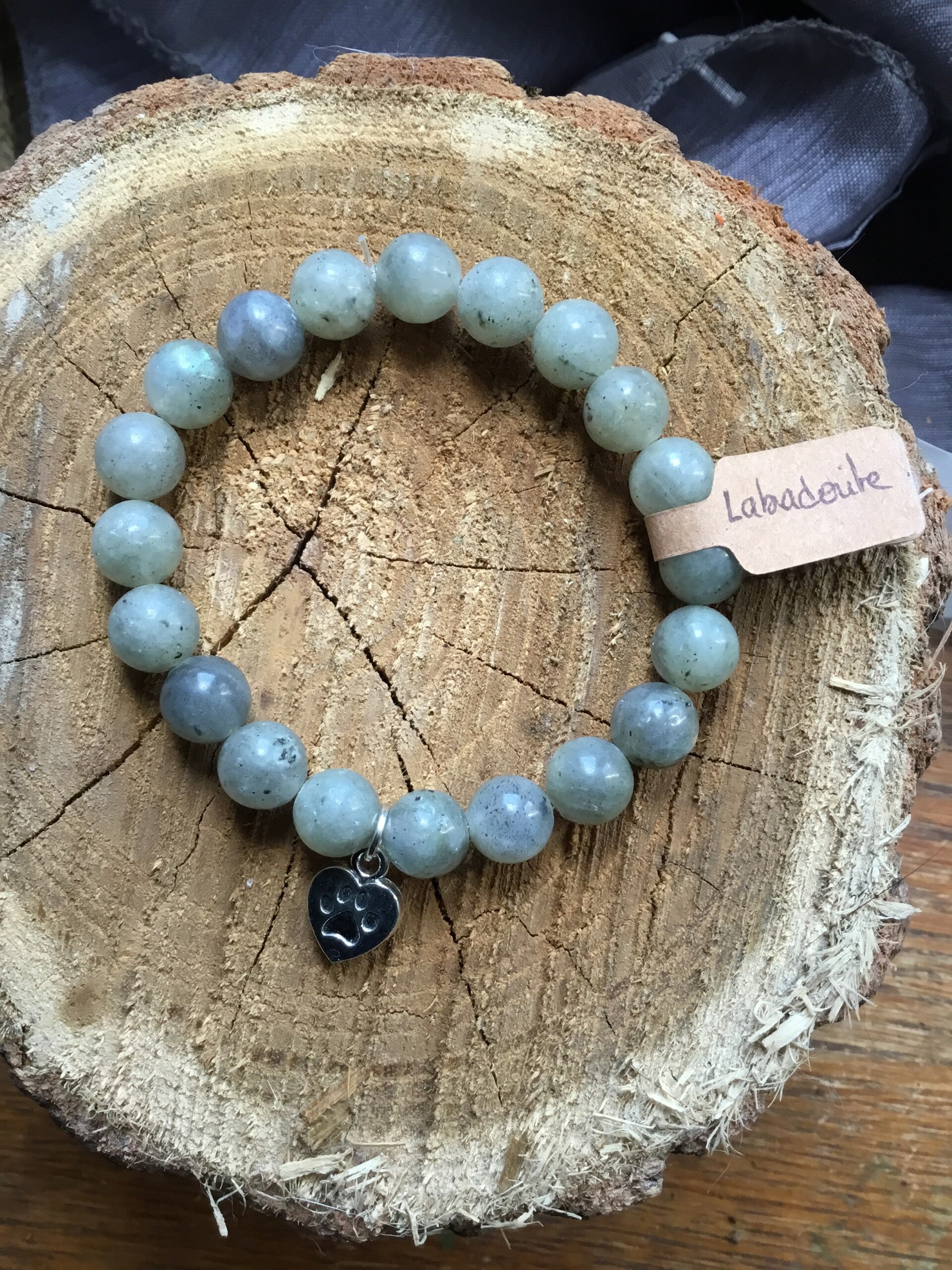 Bracelet boule en labradorite grise et breloque